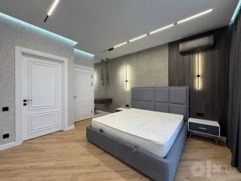 100 м², 3-комн. квартира, 4/9-1
