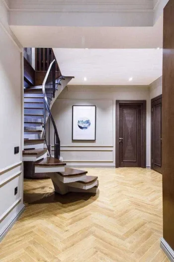 240 m², 4-xonali kvartira, 1/7-3