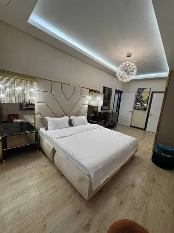 145 м², 3-комн. квартира, 3/15-2