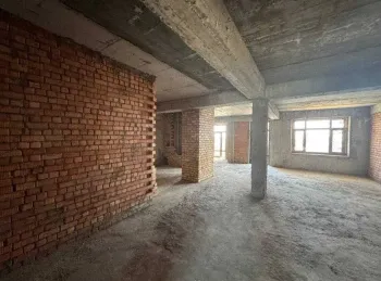 128 м², 3-комн. квартира, 8/9-0