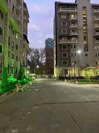 133 м², 4-комн. квартира, 4/9-1