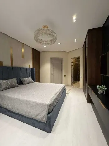 80 м², 3-комн. квартира, 4/9-1