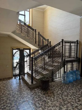 130 m², 5-xonali kvartira, 1/5-1
