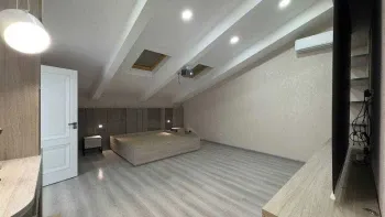 140 м², 4-комн. квартира, 8/9-2