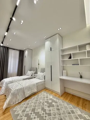 94 м², 4-комн. квартира, 1/10-2