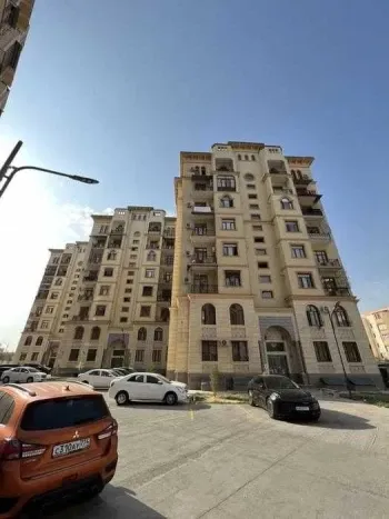 145 м², 4-комн. квартира, 8/8-1