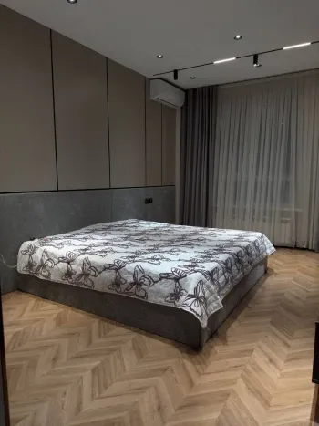 138 м², 4-комн. квартира, 8/12-2