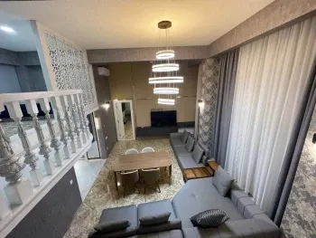 144 м², 5-комн. квартира, 7/7-1