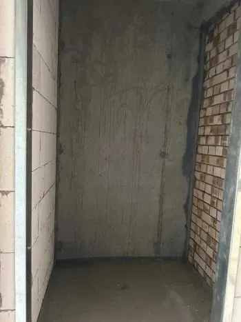 70 м², 2-комн. квартира, 2/9-3