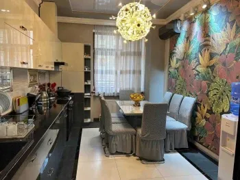 135 м², 4-комн. квартира, 4/9-0