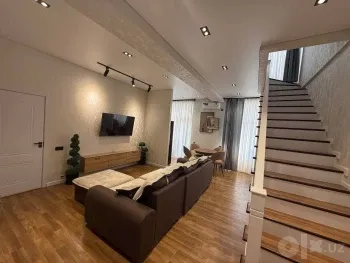 100 м², 3-комн. квартира, 11/12-1