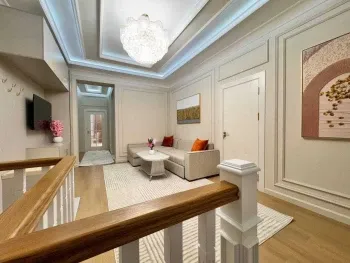 174 м², 5-комн. квартира, 1/8-2