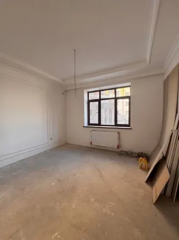 140 м², 4-комн. квартира, 1/10-1