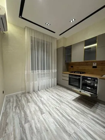 103 m², 4-xonali kvartira, 7/8-2