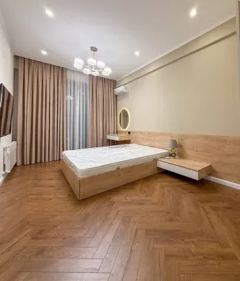 70 m², 3-xonali kvartira, 8/8-0