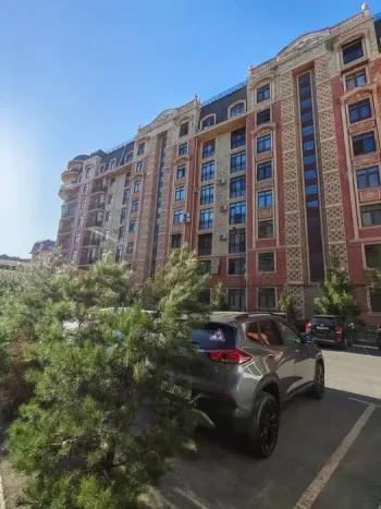 151 м², многокомнатная квартира, 1/8-0