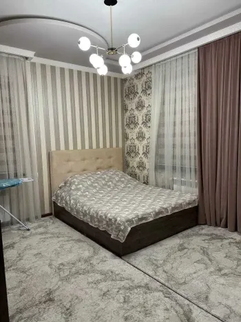 80 м², 3-комн. квартира, 3/7-0