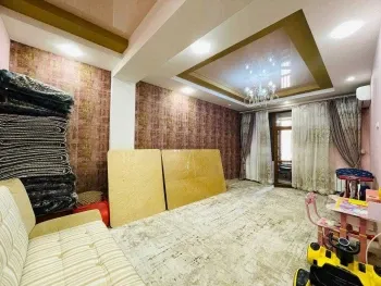 100 м², 3-комн. квартира, 9/10-2