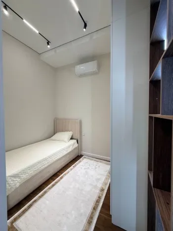 100 м², 4-комн. квартира, 6/10-1