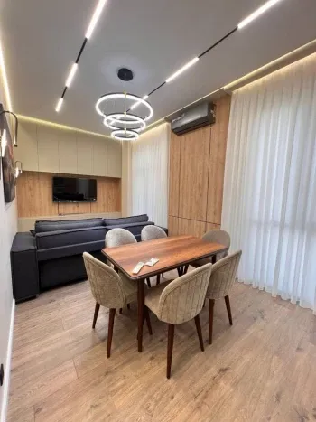 76 м², 2-комн. квартира, 2/14-1