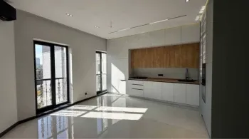 95 м², 3-комн. квартира, 8/10-3
