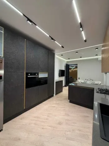 109 м², 3-комн. квартира, 7/10-1