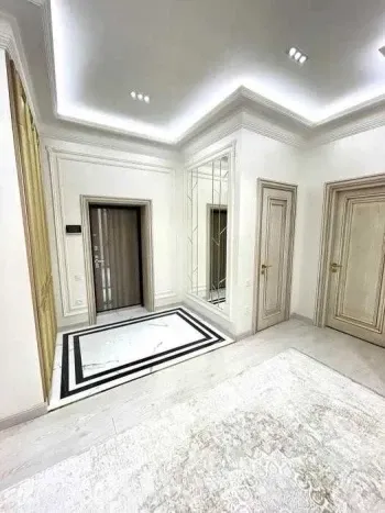 100 м², 3-комн. квартира, 6/10-2