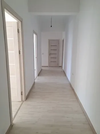 83 м², 3-комн. квартира, 8/16-0