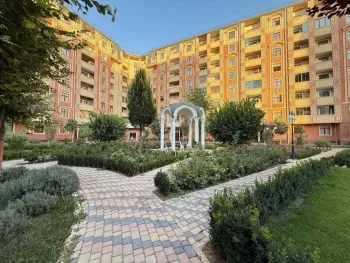 214 м², многокомнатная квартира, 1/8-1