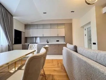 87 m², 4-xonali kvartira, 8/8-0