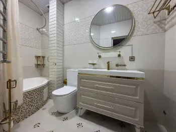 130 м², 4-комн. квартира, 1/6-1
