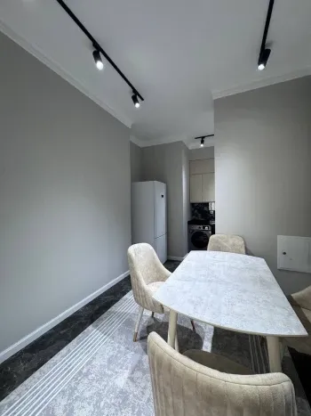 100 м², 4-комн. квартира, 7/9-3