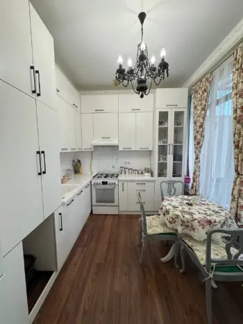 175 м², 3-комн. квартира, 6/7-2