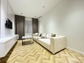 80 м², 2-комн. квартира, 7/7-0