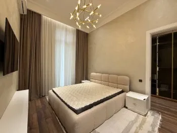 200 м², 5-комн. квартира, 1/10-1