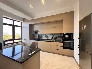 174 м², 4-комн. квартира, 8/9-2