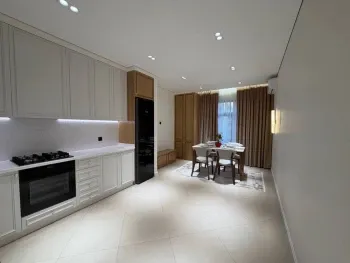 135 м², 4-комн. квартира, 7/10-3