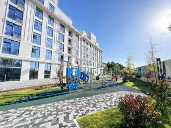 195 м², 4-комн. квартира, 6/6-0