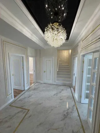 175 m², ko'p xonali kvartira, 8/8-0