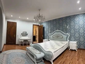 286 м², многокомнатная квартира, 4/5-1