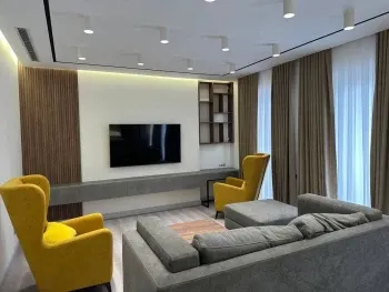 105 м², 3-комн. квартира, 8/10-0