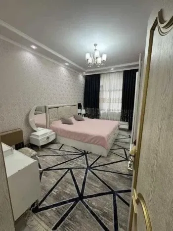 150 м², 4-комн. квартира, 3/8-1