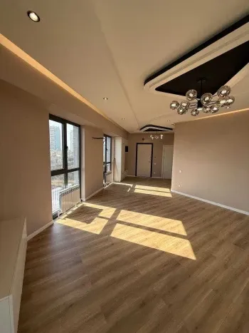 112 м², 3-комн. квартира, 6/25-1