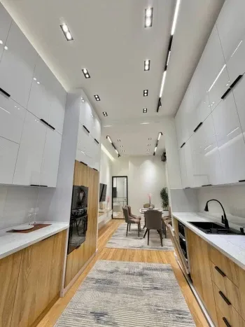 90 м², 3-комн. квартира, 7/7-3