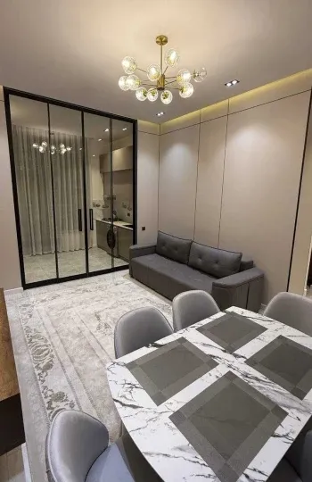 80 м², 3-комн. квартира, 2/7-1