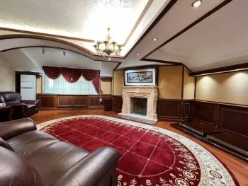 280 м², 5-комн. квартира, 8/8-1