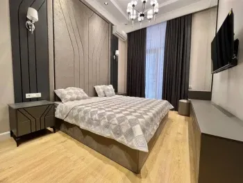 85 м², 3-комн. квартира, 2/9-0