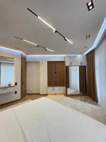 80 м², 3-комн. квартира, 6/9-0