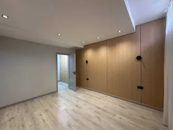 105 м², 3-комн. квартира, 1/10-3