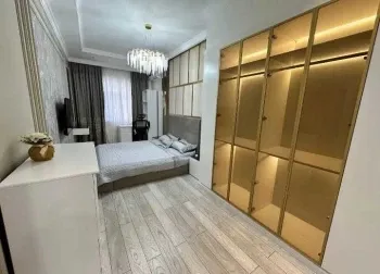 130 м², 4-комн. квартира, 4/8-1